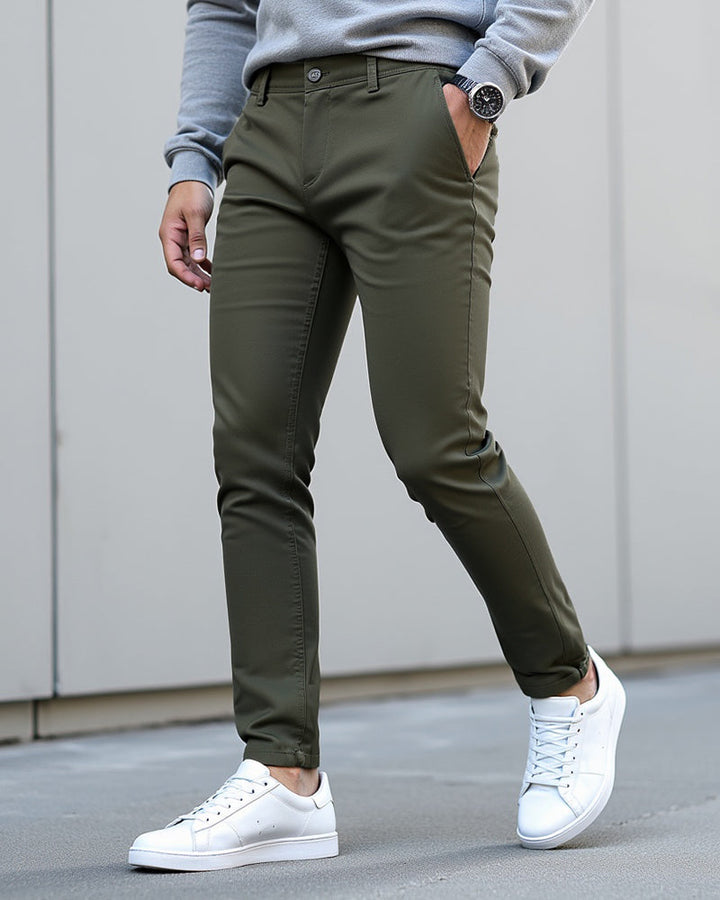 Everyday Slim Chinos